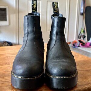Dr. Martens 2976 Quad Platform Chelsea Boots